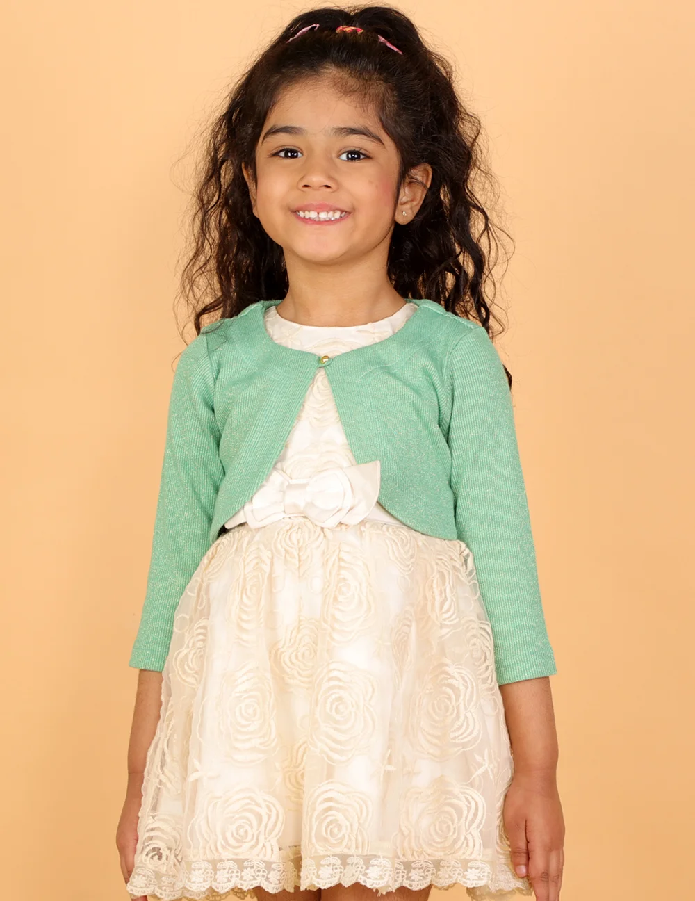 Stylish Green Regular Hosiery Quarter Sleeves Shrug view 3