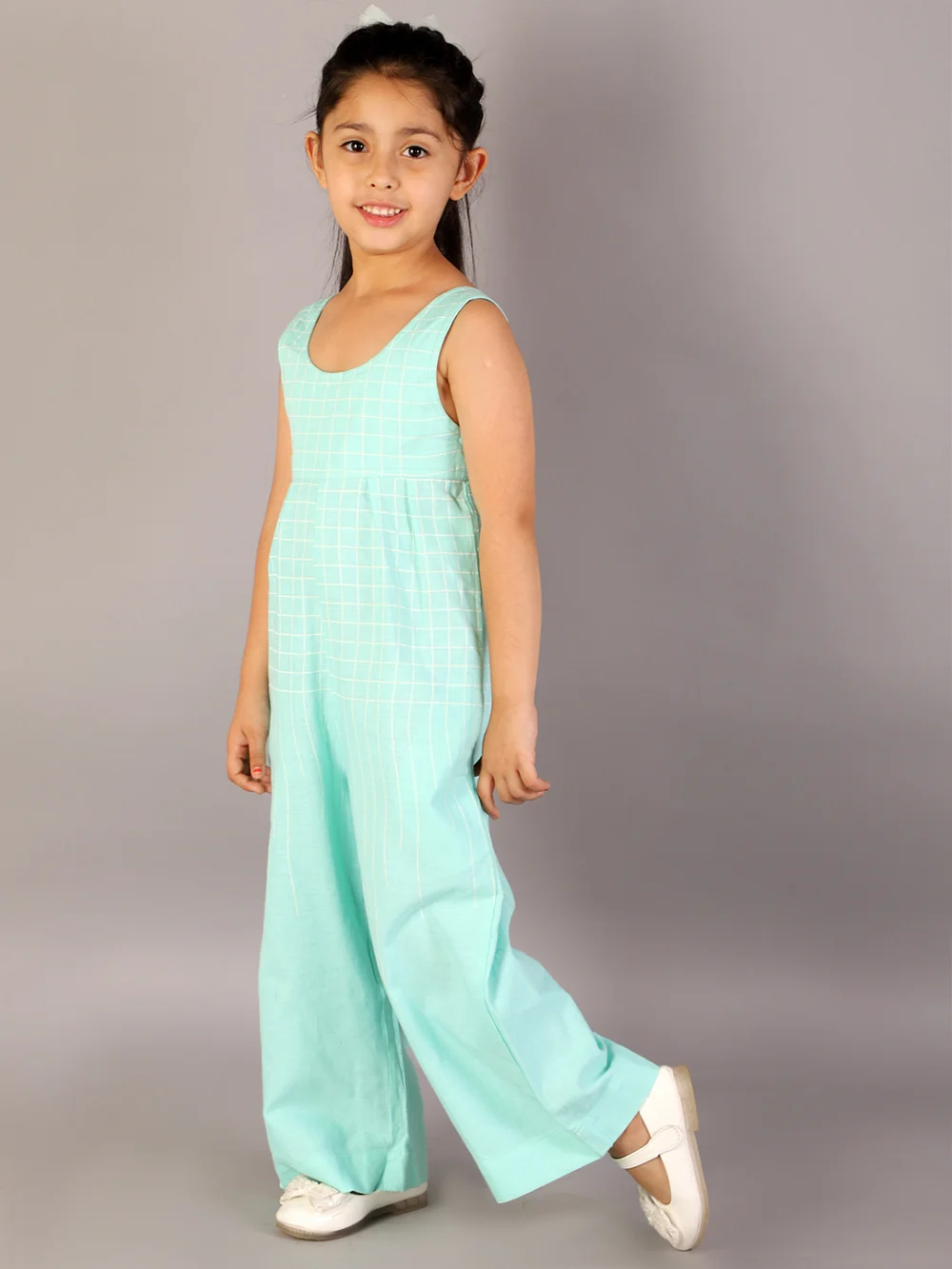 Stylish Green Checked Sleeveless Jumpsuit view 3