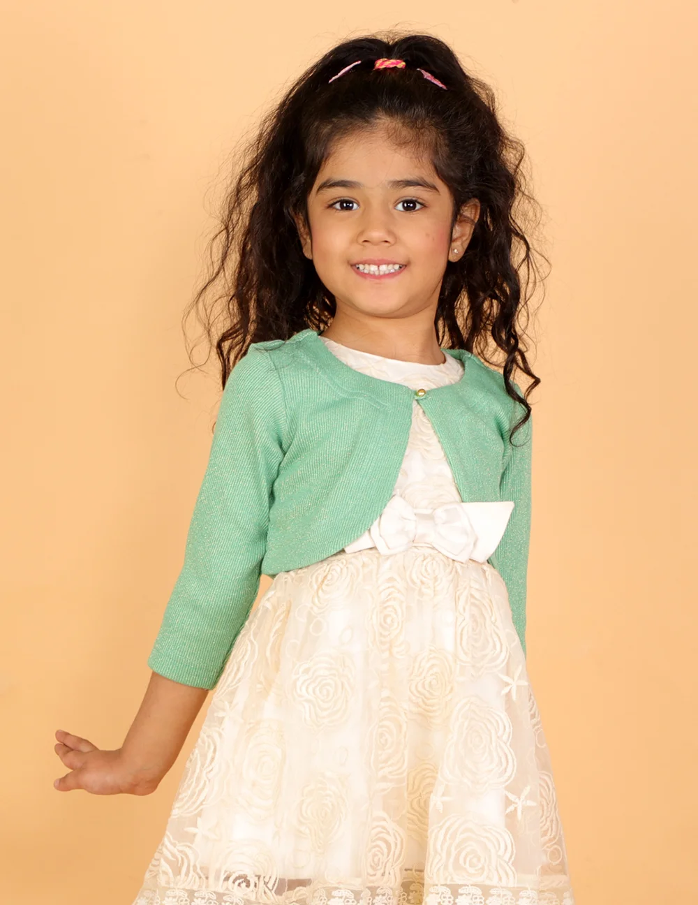 Stylish Green Regular Hosiery Quarter Sleeves Shrug view 2