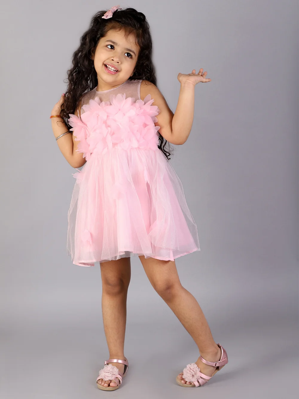 Elegant Pink Pearl Bouquet Party Dress