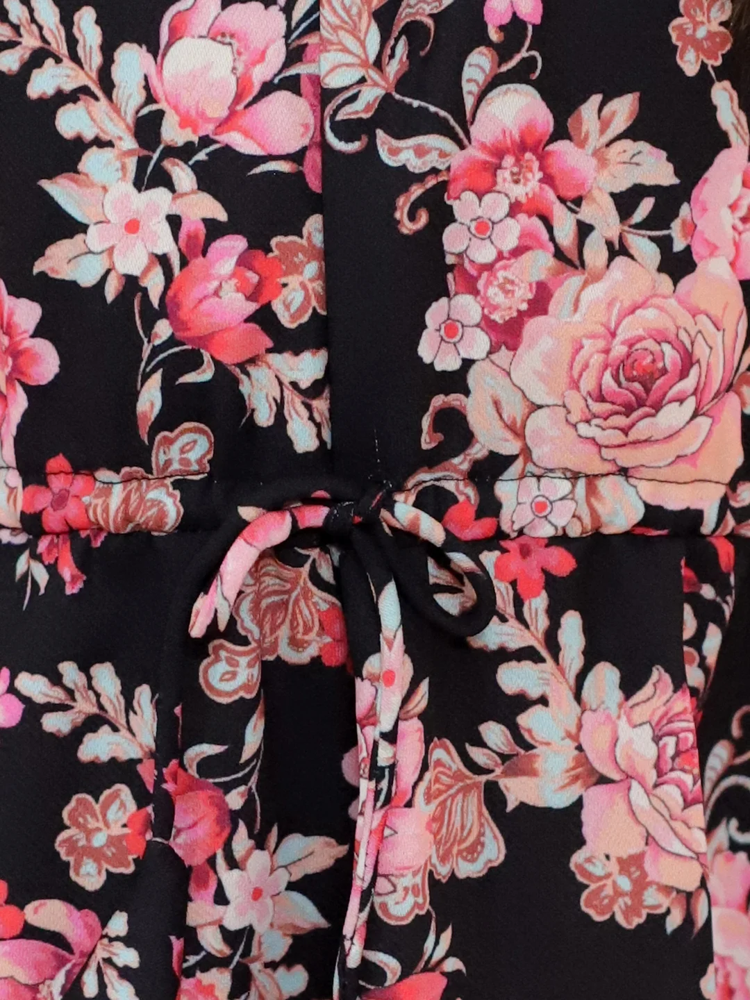 Sleevless all over printed A-Line knee length dress comes with flared hem Black view 3