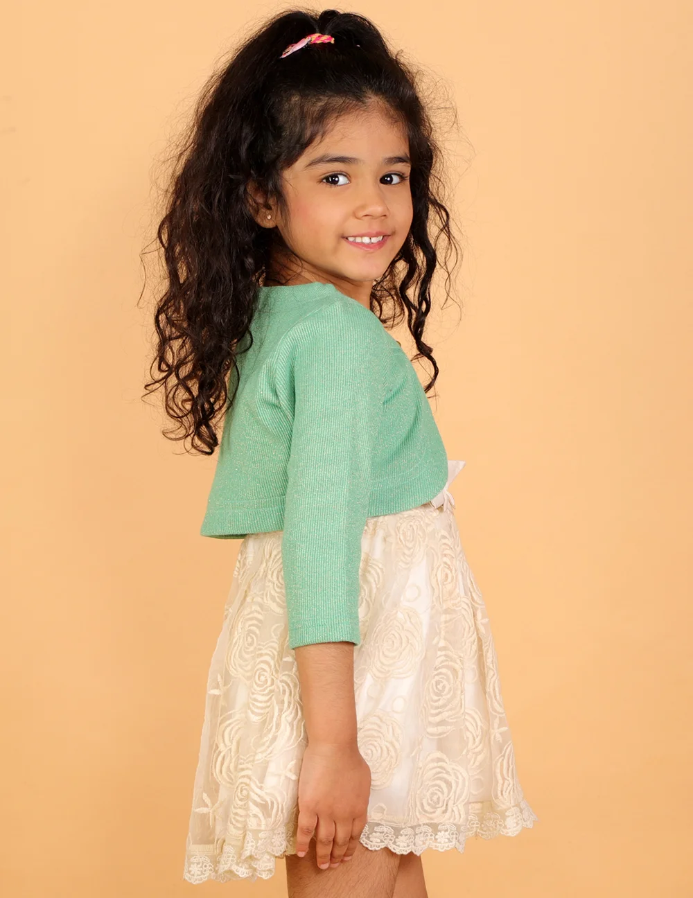 Stylish Green Regular Hosiery Quarter Sleeves Shrug view 5