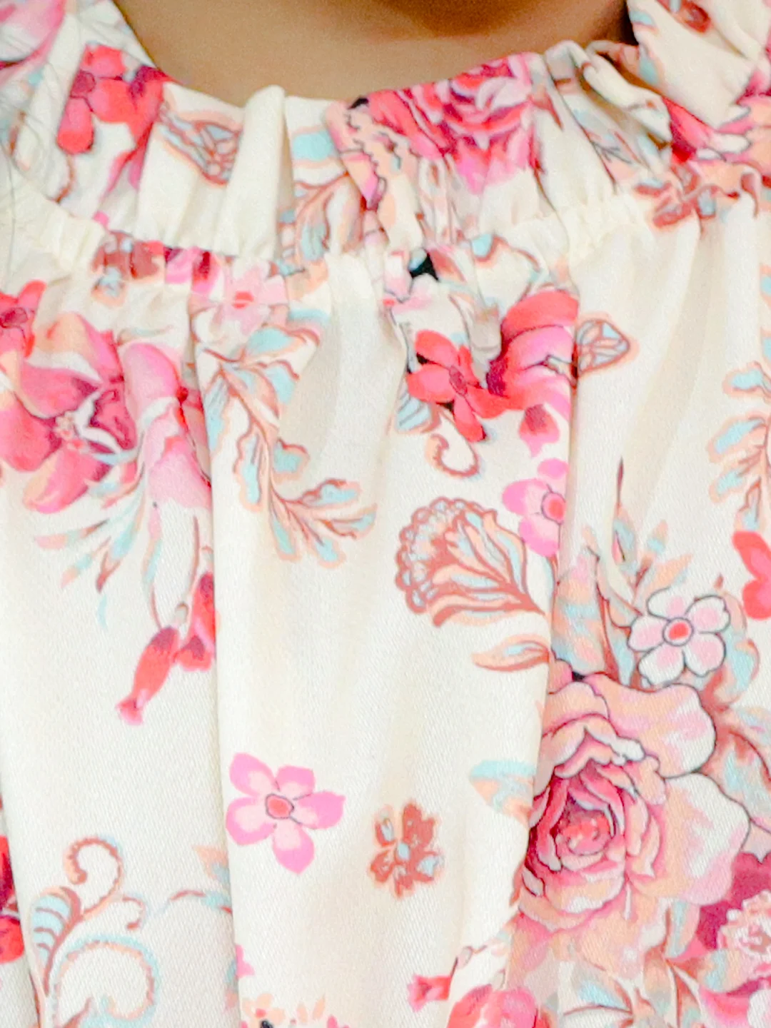 Sleevless all over printed A-Line knee length dress comes with flared hem Beige view 4